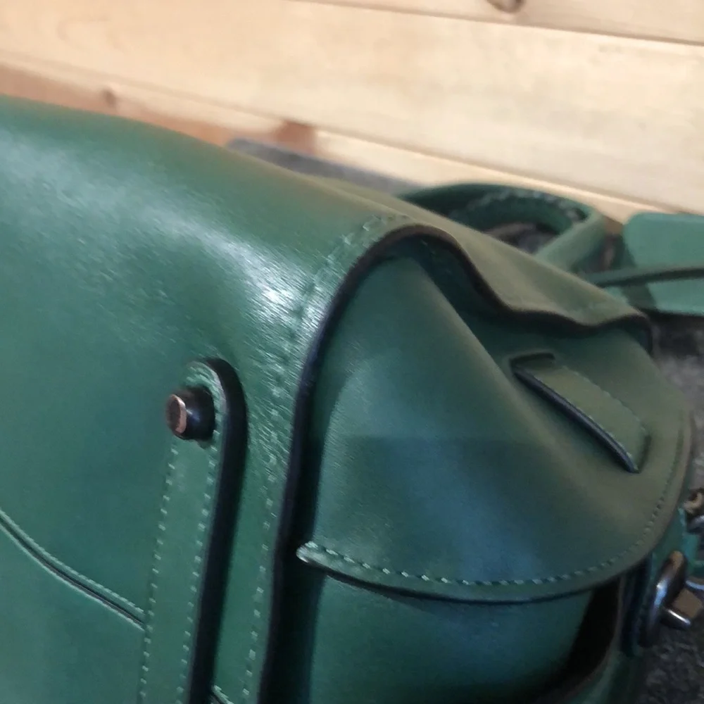 🛑SOLD🛑Racing Green Coach Ace! - Picture 7 of 14